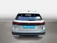 Gebraucht VW Passat Business 150 PS (110 kW) 2025 Oyster silver Kombi