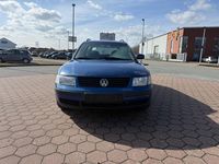 Gebraucht VW Passat 101 PS (74 kW) 1999 Blau Kombi