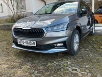 Neu Skoda 105 116 PS (85 kW) 2026 Grau Limousine