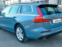 Gebraucht Volvo V60 Momentum 197 PS (144 kW) 2021 Grau Kombi
