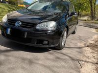 Usata VW Golf V 105 CV (77 kW) 2007 Nero Utilitaria