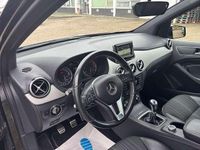 Gebraucht Mercedes B180 122 PS (89 kW) 2014 Schwarz Van / Kleinbus