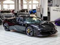 Gebraucht Ferrari SF90 2022 Schwarz Cabrio