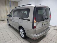 Gebraucht VW Caddy Maxi Life 114 PS (83 kW) 2023 Beige Van / Kleinbus