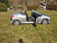 Gebraucht Peugeot 206 109 PS (80 kW) 2002 Silber Cabrio