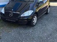 Gebraucht Mercedes A160 Elegance 95 PS (69 kW) 2010 Schwarz Kleinwagen