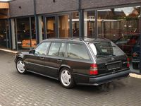 Gebraucht Mercedes E300 AMG 272 PS (200 kW) 1991 Schwarz Kombi