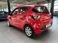 Gebraucht Hyundai i10 Pure 67 PS (49 kW) 2019 Rot Kleinwagen