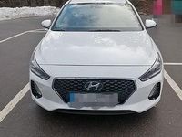 Gebraucht Hyundai i30 Edition 136 PS (100 kW) 2017 Weiß Limousine