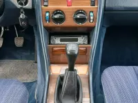 Gebraucht Mercedes E230 132 PS (97 kW) 1987 Silber Limousine