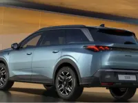 Neu Peugeot 5008 GT 145 PS (106 kW) 2026 Ingaro blau metallic SUV