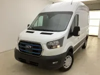 Usado Ford E-Transit Trend 135 kW (184 HP) 2025 Branco Van