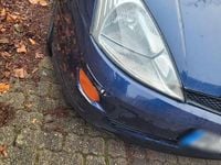 Gebraucht Ford Focus Trend 101 PS (74 kW) 2001 Blau Limousine