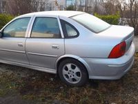 Gebraucht Opel Vectra Edition 116 PS (85 kW) 2000 Silber Limousine