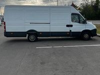 Second-hand Iveco Daily 146 CP (107 kW) 2014 Monovolum