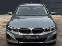 Gebraucht BMW 330e 184 PS (135 kW) 2022 Skyscraper grau metallic Kombi