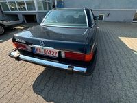 Gebraucht Mercedes SL380 163 PS (119 kW) 1985 Blau Cabrio