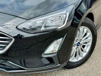 gebraucht Ford Focus Turnier 1.5 EcoBlue Aut. Titanium LED|AHK