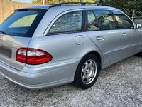 Gebraucht Mercedes E200 163 PS (119 kW) 2004 Silber Kombi