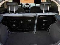 Gebraucht Ford Fiesta Ambiente 82 PS (60 kW) 2009 Weiß Kleinwagen