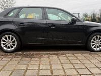 Gebraucht Audi A3 Attraction 105 PS (77 kW) 2015 Schwarz Limousine
