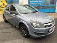 Gebraucht Opel Astra Selection 90 PS (66 kW) 2009 Lichtsilber/silver lightning Limousine