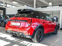 Gebraucht Mini Cooper 156 PS (114 kW) 2024 Chili red ii Kleinwagen