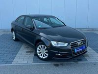 Gebraucht Audi A3 Design 125 PS (91 kW) 2015 Braun Limousine