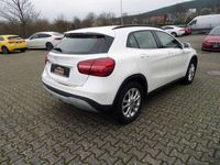 gebraucht Mercedes GLA200 Automatik+1.Hand+Sitzkomfort+LED+Business Paket