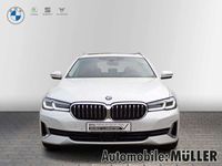 gebraucht BMW 520 d Luxury Line Touring Park-Assistent HUD Luftfederung AD El. Panodach Navi