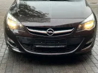 Usata Opel Astra 140 CV (102 kW) 2013 Marrone Berlina