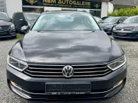Gebraucht VW Passat Comfortline 120 PS (88 kW) 2018 Deep black perleffekt Kombi