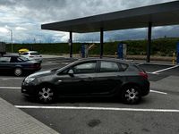 Gebraucht Opel Astra 140 PS (102 kW) 2014 Grau Kleinwagen