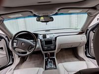 Usata Cadillac Deville 291 CV (214 kW) 2010 Argento Berlina