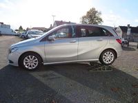 Gebraucht Mercedes B180 109 PS (80 kW) 2013 Grau Van / Kleinbus