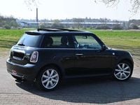 Gebraucht Mini Cooper Pepper 122 PS (89 kW) 2010 Schwarz Kleinwagen