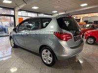 Gebraucht Opel Meriva Edition 101 PS (74 kW) 2011 Silber Van / Kleinbus