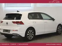 Gebraucht VW Golf VII Active 150 PS (110 kW) 2021 Weiß Kleinwagen