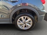 Gebraucht Audi Q2 Comfort 116 PS (85 kW) 2024 Grau SUV