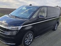 Gebraucht VW Multivan Style 150 PS (110 kW) 2023 Schwarz Van