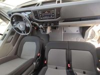 Gebraucht VW Crafter 140 PS (102 kW) 2024 Candyweiß Van