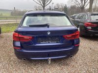 Gebraucht BMW 520 Performance 190 PS (139 kW) 2019 Mediterranblau Kombi