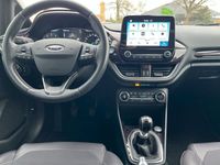 Gebraucht Ford Fiesta Vignale 125 PS (91 kW) 2017 Frostweiß Kleinwagen