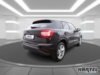 Neu Audi Q2 S-Line 150 PS (110 kW) 2025 Mythosschwarz (black), metallic SUV
