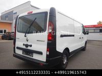 Gebraucht Renault Trafic Komfort 140 PS (102 kW) 2016 Weiß Van / Kleinbus