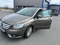 Gebraucht Mercedes B180 147 PS (108 kW) 2012 Braun Van / Kleinbus