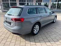 Gebraucht VW Passat Business 150 PS (110 kW) 2024 Grau Kombi
