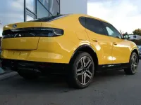 Neu Ford Capri Standard Range 139 kW (190 PS) 2026 Vivid yellow SUV