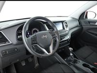 Gebraucht Hyundai Tucson 132 PS (97 kW) 2017 Rot SUV