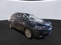 Gebraucht VW Tiguan Allspace R-line 199 PS (146 kW) 2021 Deep black perleffekt SUV